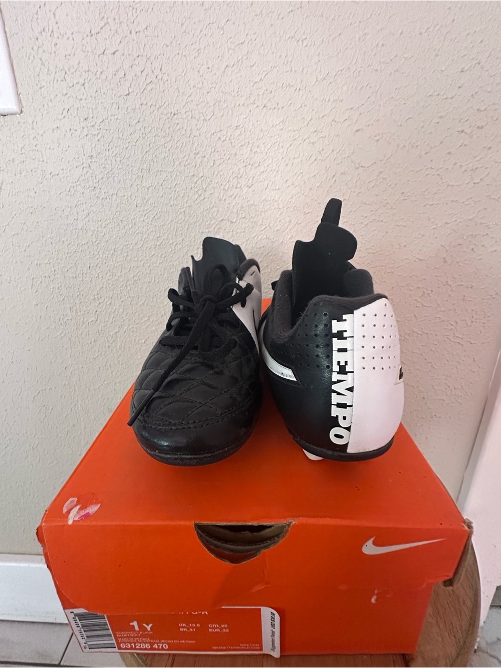 Nike Tiempo Kids Soccer Cleats - Black & White size 1
